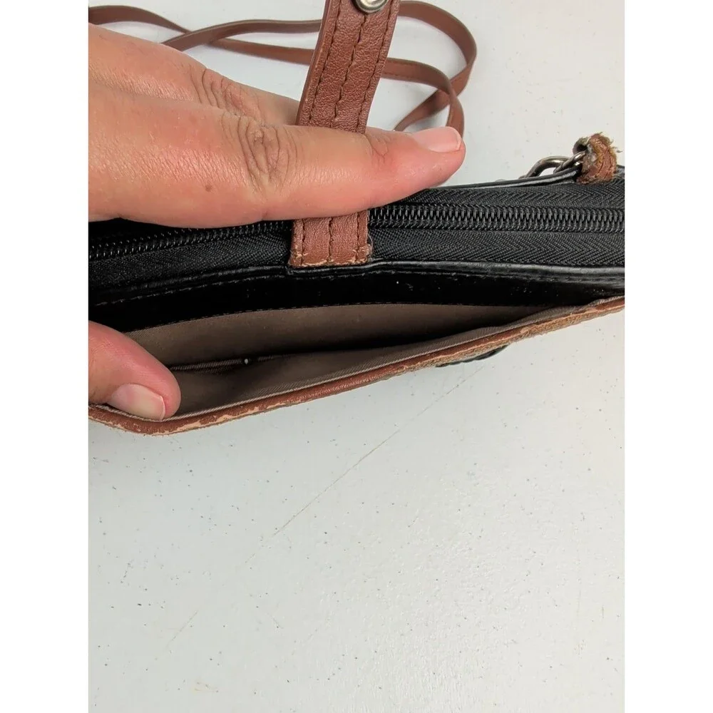 The Sak Iris Crossbody Black Leather Crossbody Wallet Wristlet Bag Brown